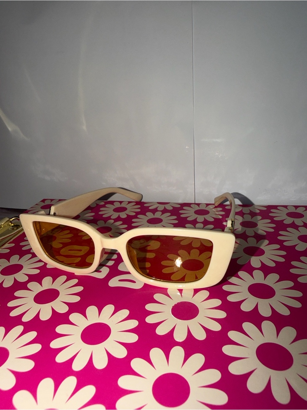 Beige Retro Square Sunglasses - Women Accessories - Picture 2 of 6